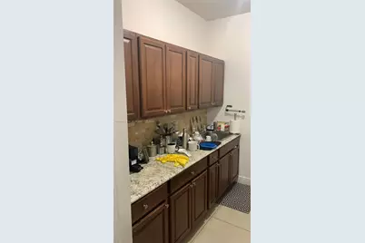 1720 SW 87th Ave, Miami, FL 33165 - Photo 11