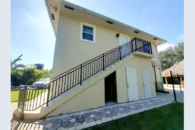 13755 SW 20th St #REAR, Davie, FL 33325 - Photo 27