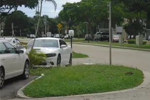 4174 Inverrary Dr, Lauderhill, FL 33319 - Photo 5