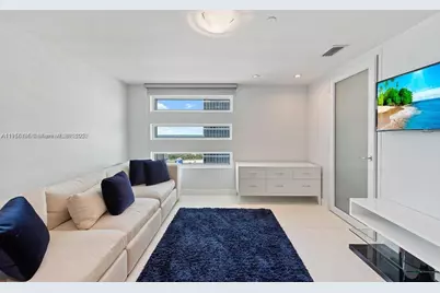 1040 Biscayne Blvd #4403, Miami, FL 33132 - Photo 9