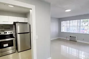 57 Cambridge C, West Palm Beach, FL 33417 - Photo 1