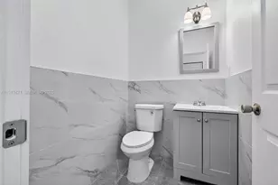 2250 NW 7th Ct, Fort Lauderdale, FL 33311 - Photo 11