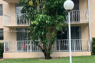 470 Executive Center Dr, West Palm Beach, FL 33401 - Photo 1