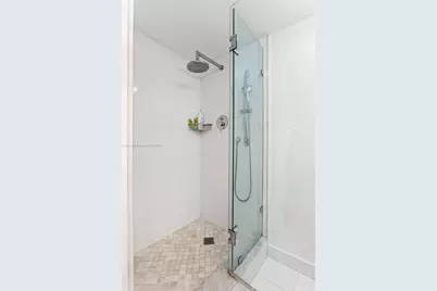 9 Island Ave #2006, Miami Beach, FL 33139 - Photo 23