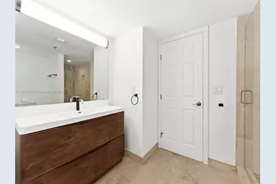 2202 S Cypress Bend Dr #204, Pompano Beach, FL 33069 - Photo 5