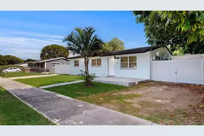 743 NW 7th Ave, Florida City, FL 33034 - Photo 3