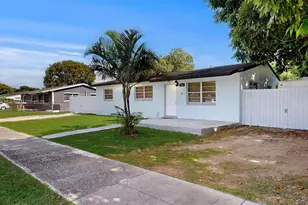 743 NW 7th Ave, Florida City, FL 33034 - Photo 3