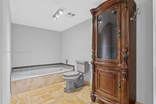 1900 Consulate Pl, West Palm Beach, FL 33401 - Photo 17