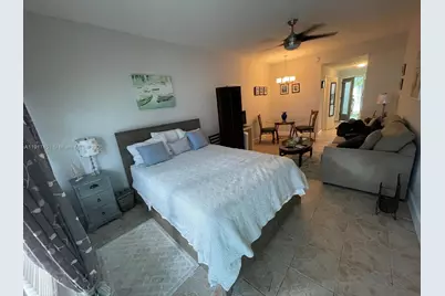 6490 Collins Ave #5, Miami Beach, FL 33141 - Photo 5
