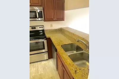 22102 Glenmoor Dr #102, West Palm Beach, FL 33409 - Photo 3