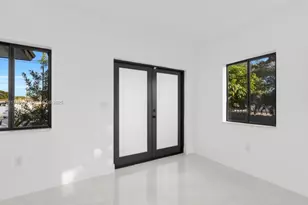 1520 NW 29th Ave, Miami, FL 33125 - Photo 5