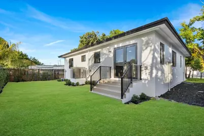 1520 NW 29th Ave, Miami, FL 33125 - Photo 25