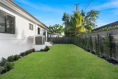 1520 NW 29th Ave, Miami, FL 33125 - Photo 27