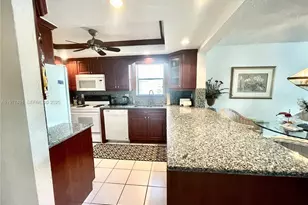 2309 S Cypress Bend Dr, Pompano Beach, FL 33069 - Photo 7