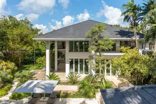 7150 W Lago Dr, Coral Gables, FL 33143 - Photo 47