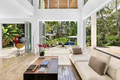 7150 W Lago Dr, Coral Gables, FL 33143 - Photo 7