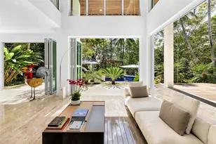 7150 W Lago Dr, Coral Gables, FL 33143 - Photo 7