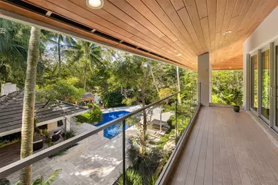 7150 W Lago Dr, Coral Gables, FL 33143 - Photo 23