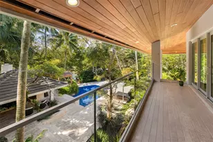 7150 W Lago Dr, Coral Gables, FL 33143 - Photo 23