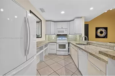 616 Woodgate Ln #D, Sunrise, FL 33326 - Photo 3