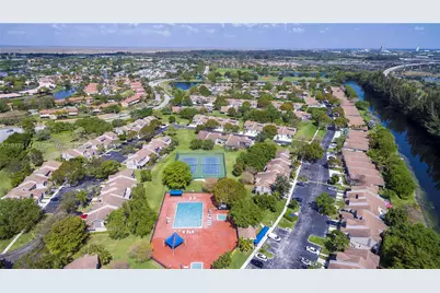 616 Woodgate Ln #D, Sunrise, FL 33326 - Photo 17