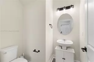 2917 Olivia Ave, Lauderdale Lakes, FL 33311 - Photo 11