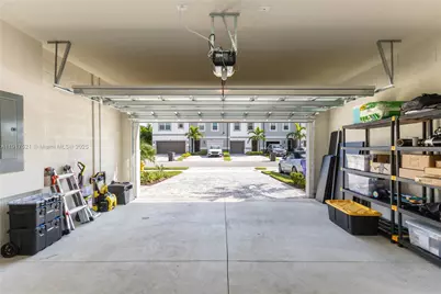 2917 Olivia Ave #2917, Lauderdale Lakes, FL 33311 - Photo 25