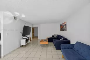 2401 Collins Ave, Miami Beach, FL 33140 - Photo 9