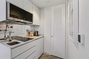 2201 Collins Ave, Miami Beach, FL 33139 - Photo 7