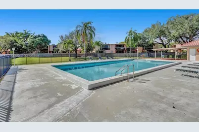 20533 NE 6th Ct, Miami, FL 33179 - Photo 17