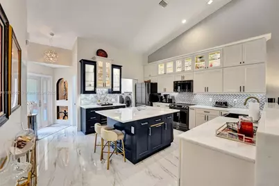 648 W Palm Aire Dr, Pompano Beach, FL 33069 - Photo 9