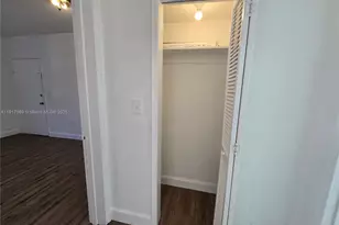 660 84th St, Miami Beach, FL 33141 - Photo 13