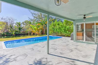 6510 NW 21st St, Sunrise, FL 33313 - Photo 11