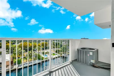 2020 NE 135th St #805, North Miami, FL 33181 - Photo 21