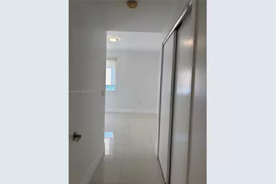 1050 Brickell Ave #3014, Miami, FL 33131 - Photo 9