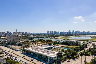 1006 E Hallandale Beach Blvd, Hallandale Beach, FL 33009 - Photo 1