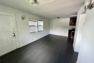 37 SW 14th St, Dania Beach, FL 33004 - Photo 5