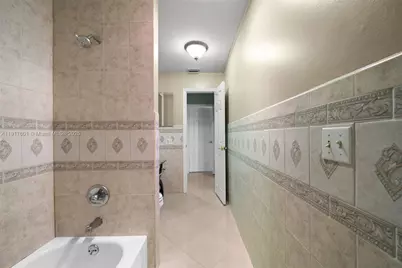 8920 NW 15th St, Pembroke Pines, FL 33024 - Photo 27