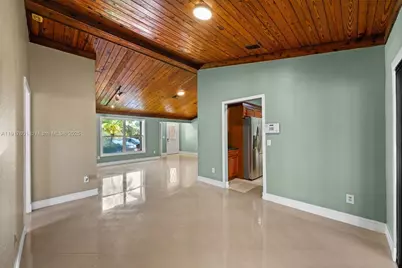 8920 NW 15th St, Pembroke Pines, FL 33024 - Photo 9