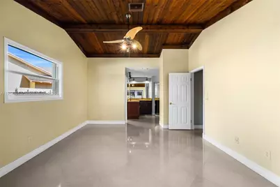 8920 NW 15th St, Pembroke Pines, FL 33024 - Photo 19