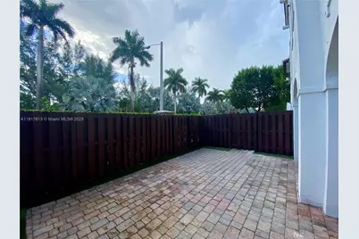 8740 NW 97th Ave #105, Doral, FL 33178 - Photo 19