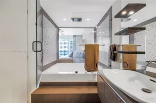 200 Biscayne Blvd Way, Miami, FL 33131 - Photo 25