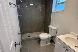 3901 NW 9th Ave, Deerfield Beach, FL 33064 - Photo 9