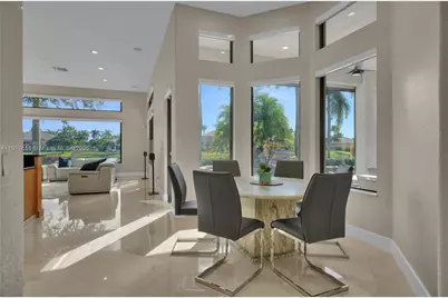 14896 SW 38th St, Davie, FL 33331 - Photo 17