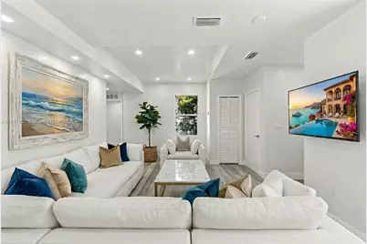 305 NW 58th St, Miami, FL 33127 - Photo 17