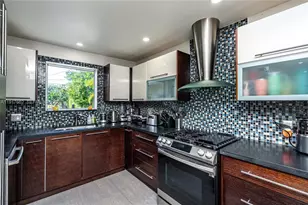 1360 SW 16th St, Miami, FL 33145 - Photo 15