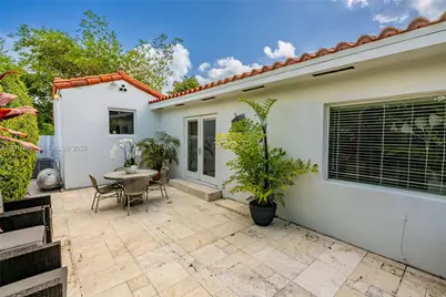 1360 SW 16th St, Miami, FL 33145 - Photo 7