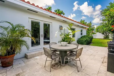 1360 SW 16th St, Miami, FL 33145 - Photo 5