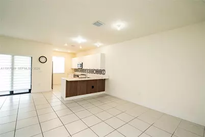 8364 NW 43rd St, Doral, FL 33166 - Photo 55