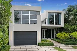 1379 N Venetian Way, Miami, FL 33139 - Photo 9